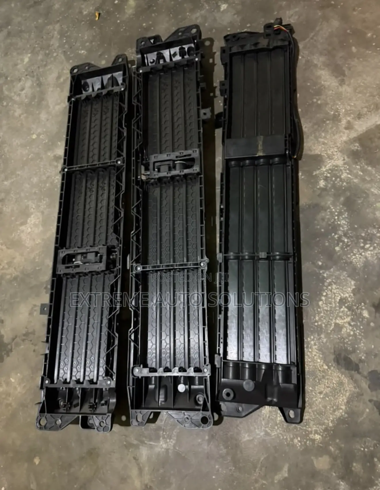 Honda CRV Lower Shutter Grille 2017 2018 2019 2020 2021 2022