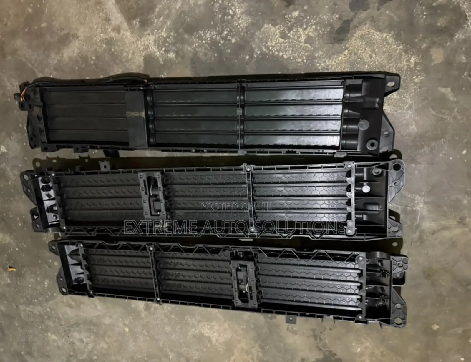 Honda CRV Lower Shutter Grille 2017 2018 2019 2020 2021 2022