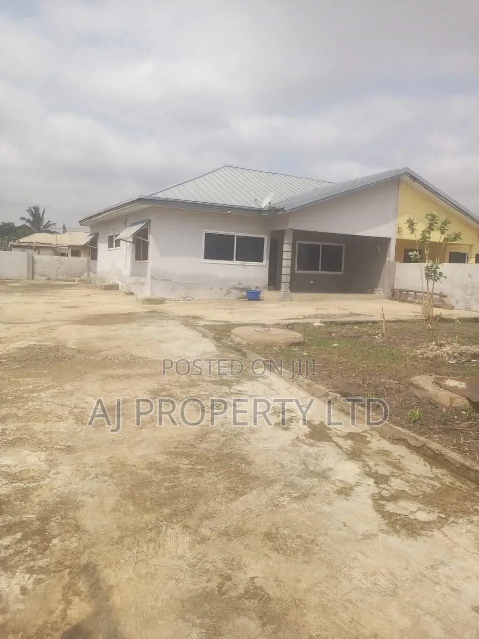 Furnished 2bdrm House in Community 25 for sale