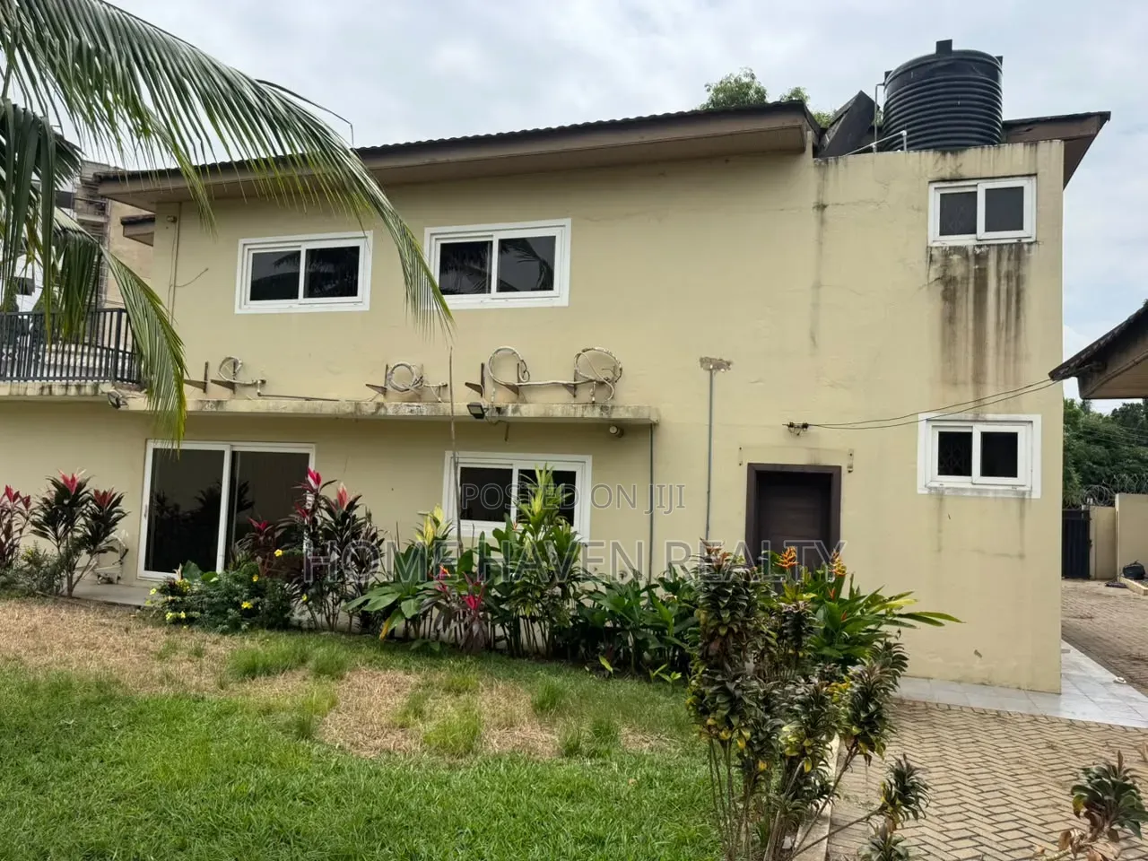 4bdrm House in Cantonment, Prisons for rent