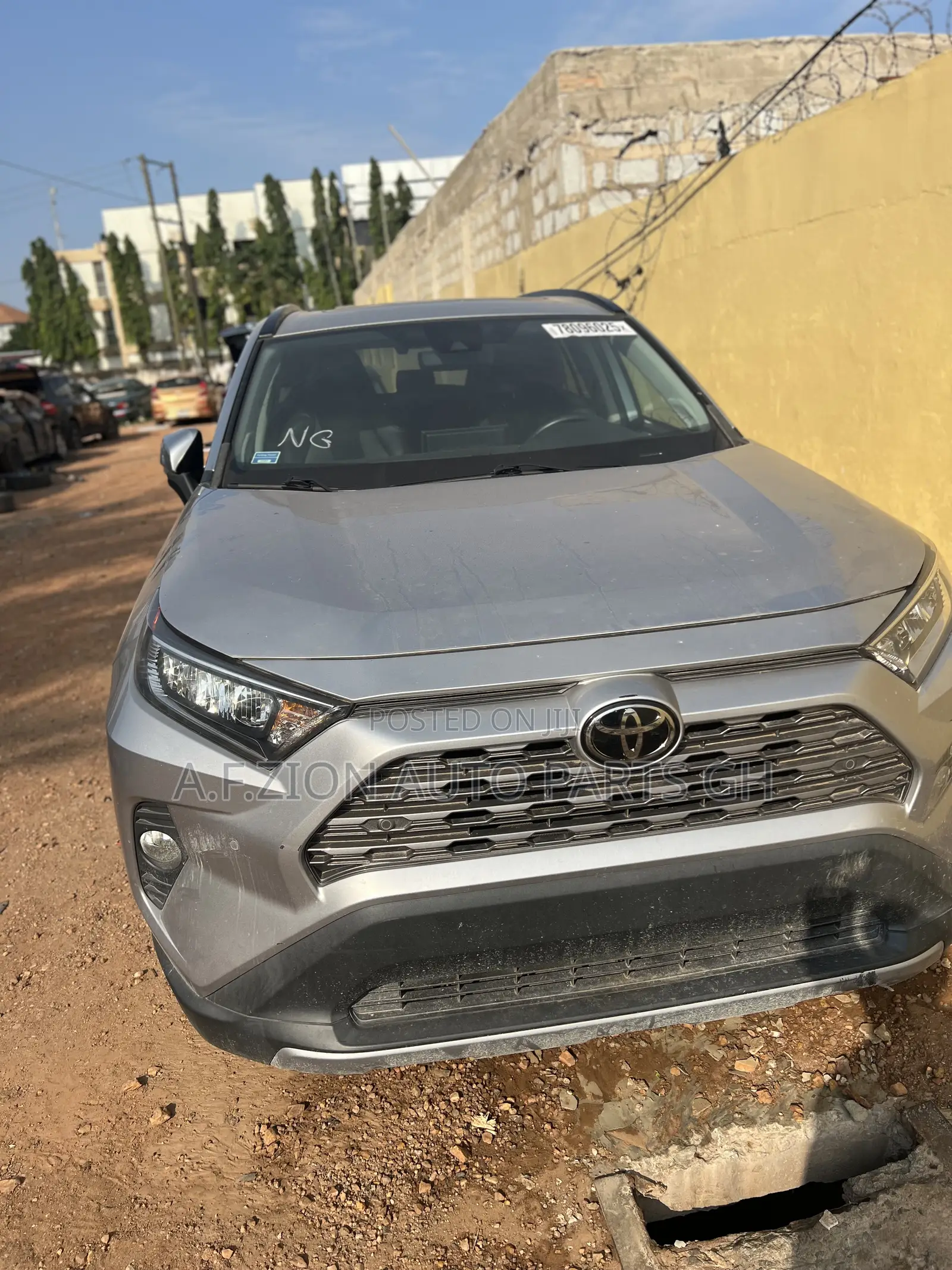 Original Double Door Glass for Toyota Highlighter 2020 and All Types A