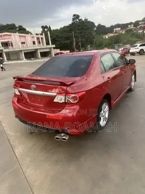 Toyota Corolla 2013 Red