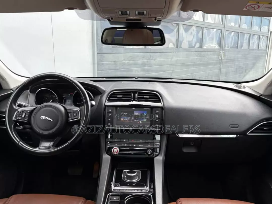 Jaguar F-Pace 20d 2017 Black