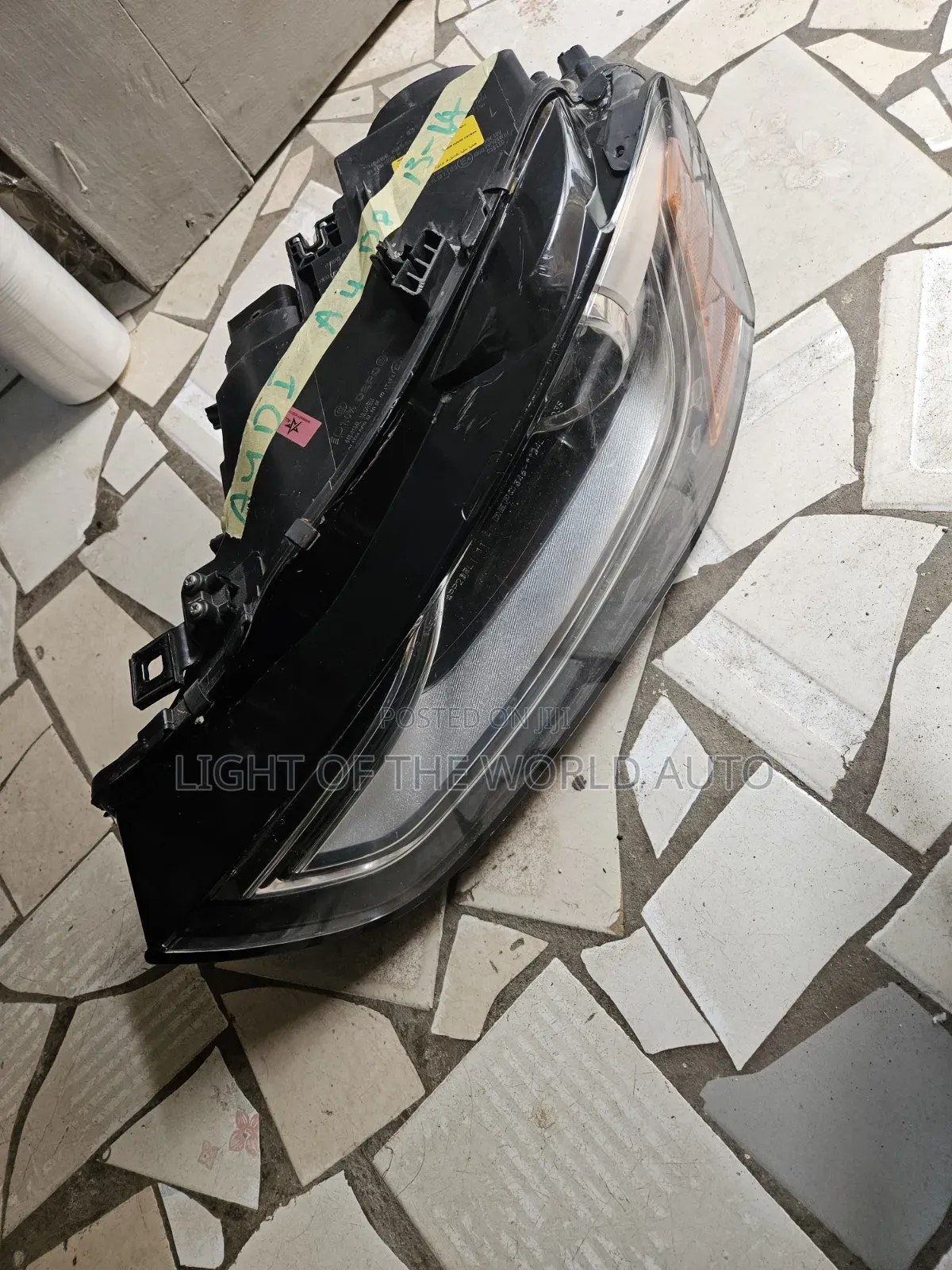 Vw Audi A4 Headlight B8 Left Side Available