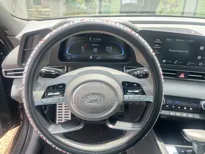 Hyundai Elantra SEL Sport IVT 2025 Gray