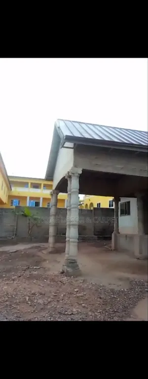 5bdrm Apartment in Agape for sale