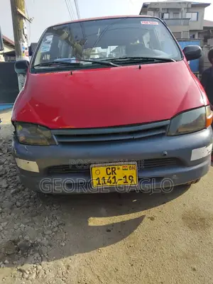 Toyota HiAce 2012 Red