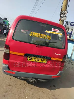 Toyota HiAce 2012 Red
