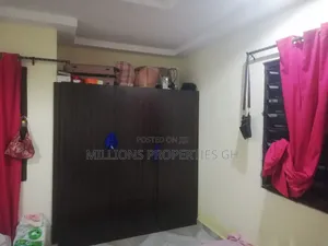 6bdrm House in Millions Properties, Kumasi Metropolitan for sale