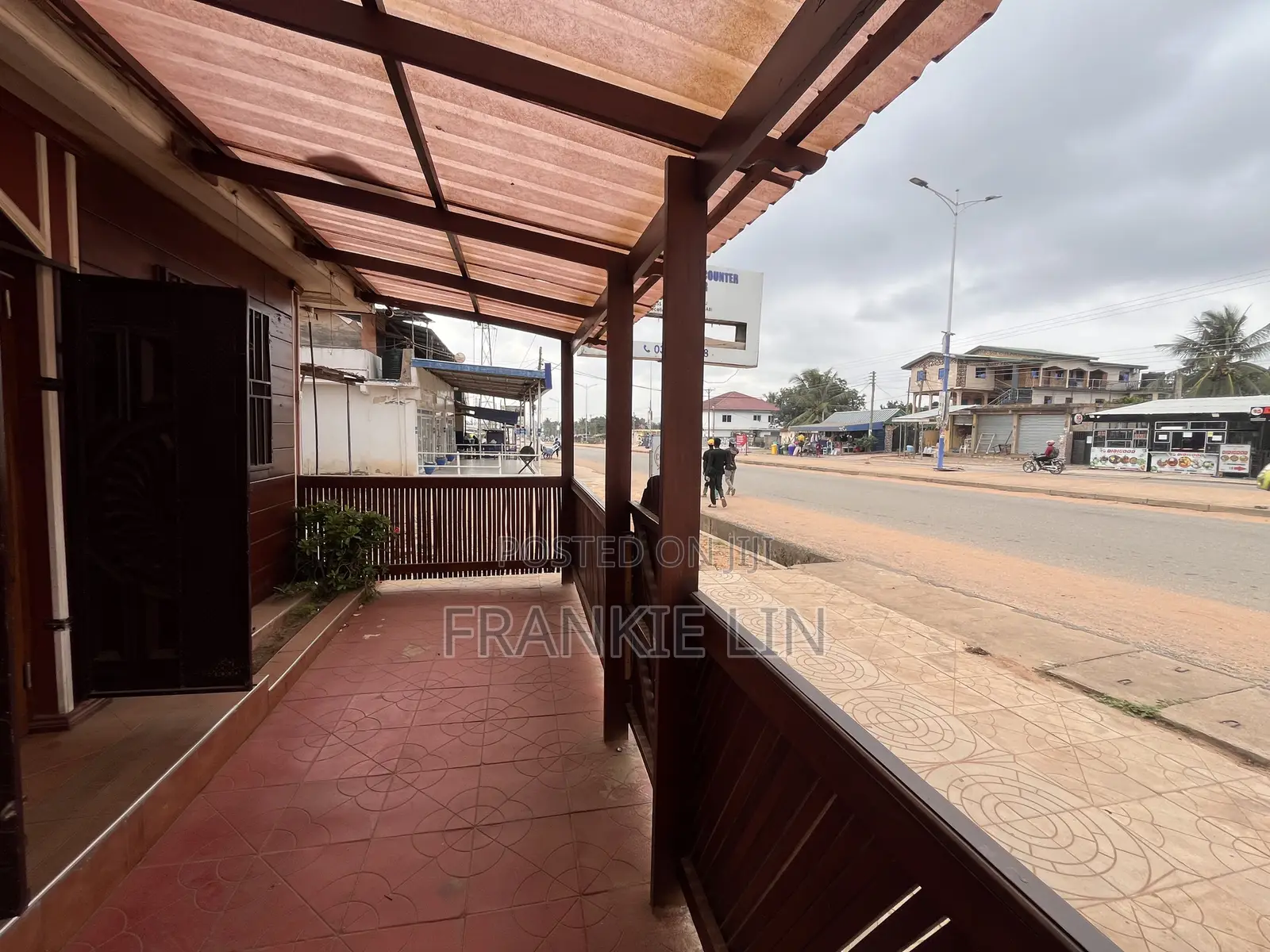 Shop Available for Rent