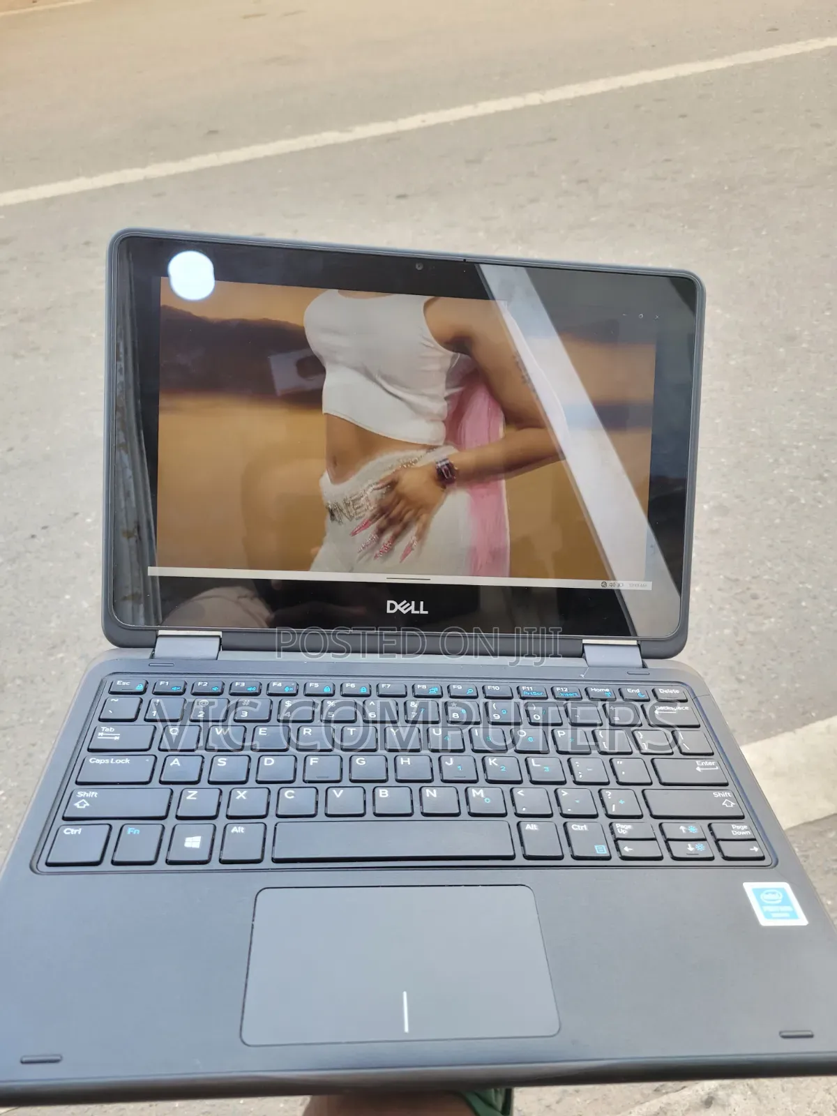 Laptop Dell Latitude 3190 2-in-1 4GB Intel SSD 128GB
