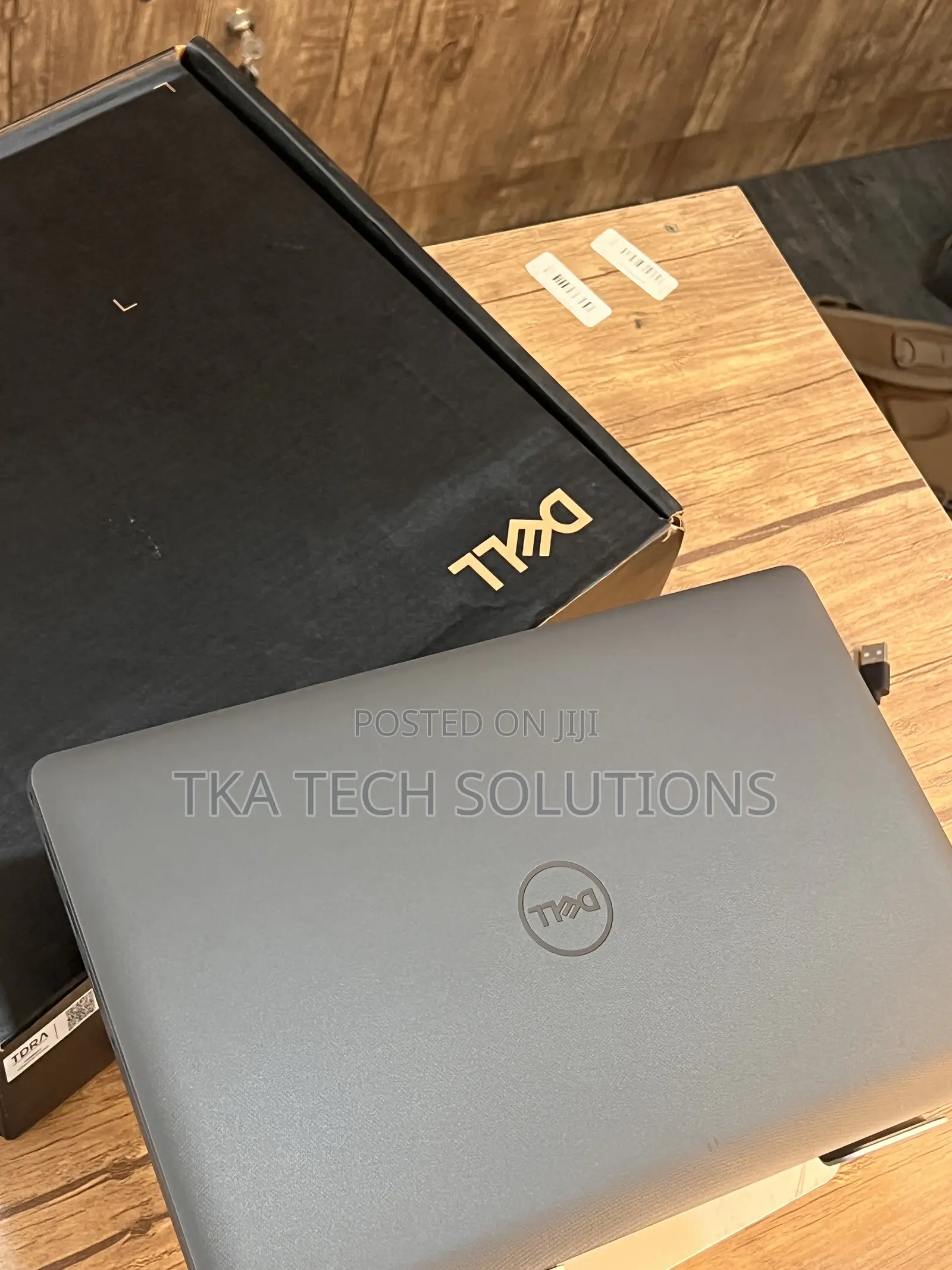 New Laptop Dell Latitude 3520 16GB Intel Core i7 SSD 256GB