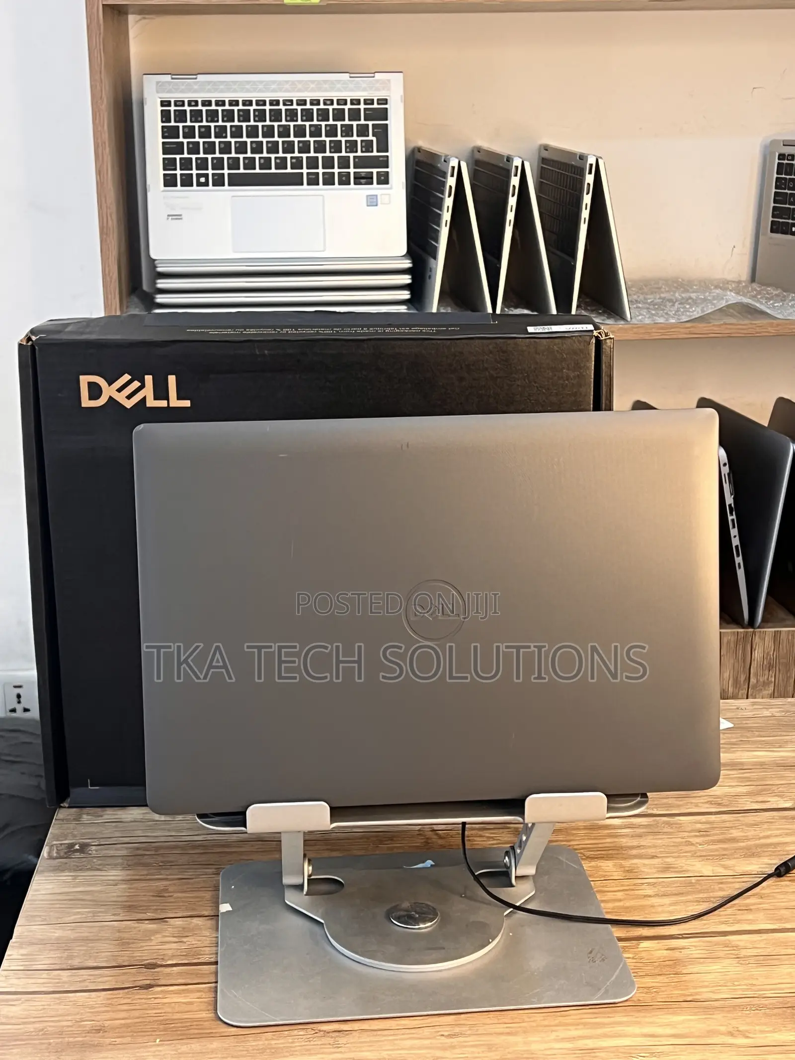 New Laptop Dell Latitude 3520 16GB Intel Core i7 SSD 256GB