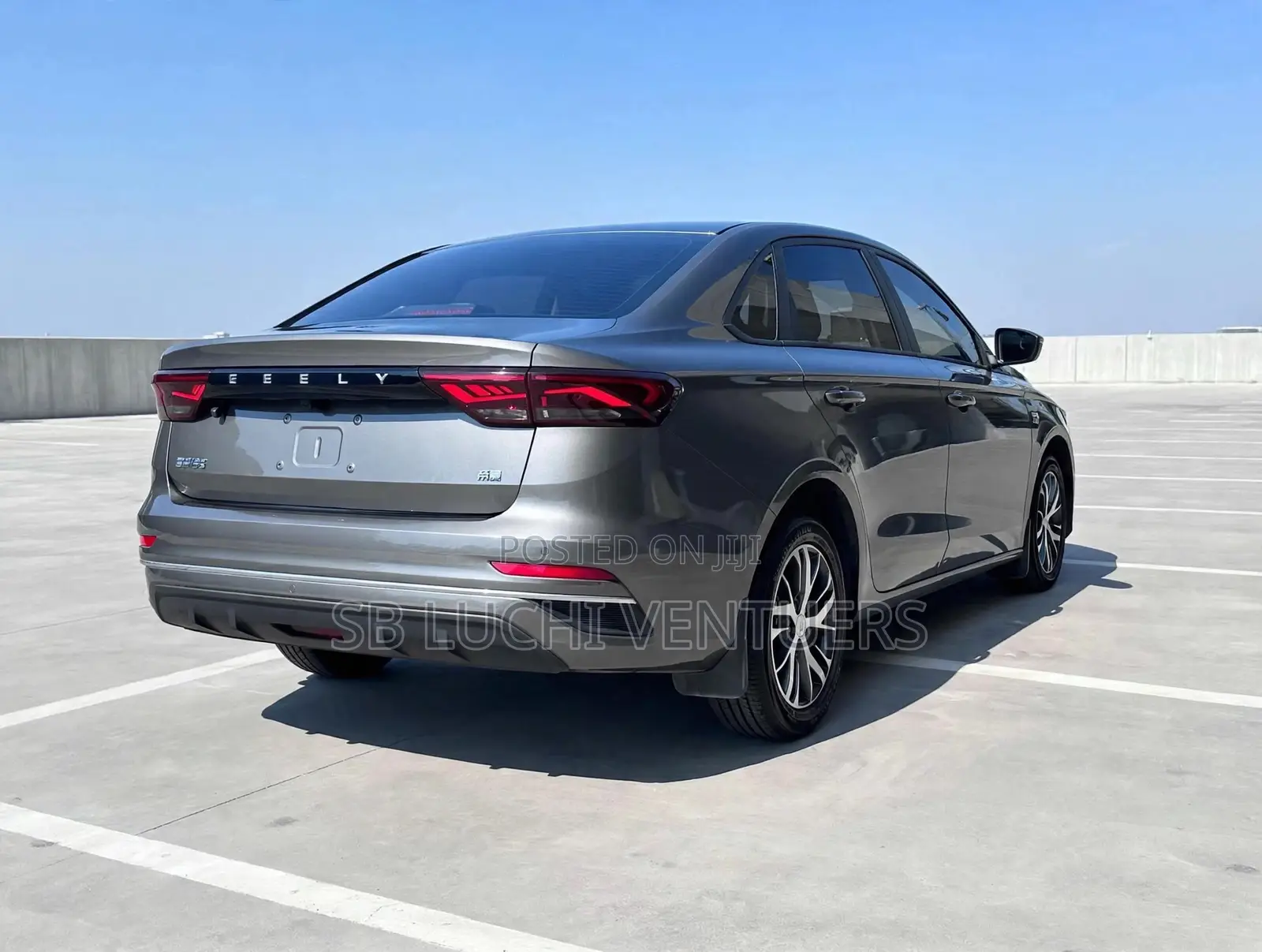 Geely Emgrand EC7 2022 Gray