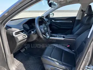 Geely Emgrand EC7 2022 Gray