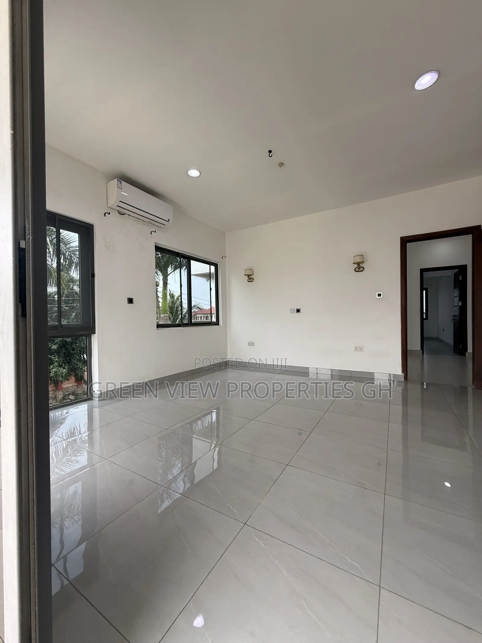 4bdrm Townhouse / Terrace in East Legon for rent
