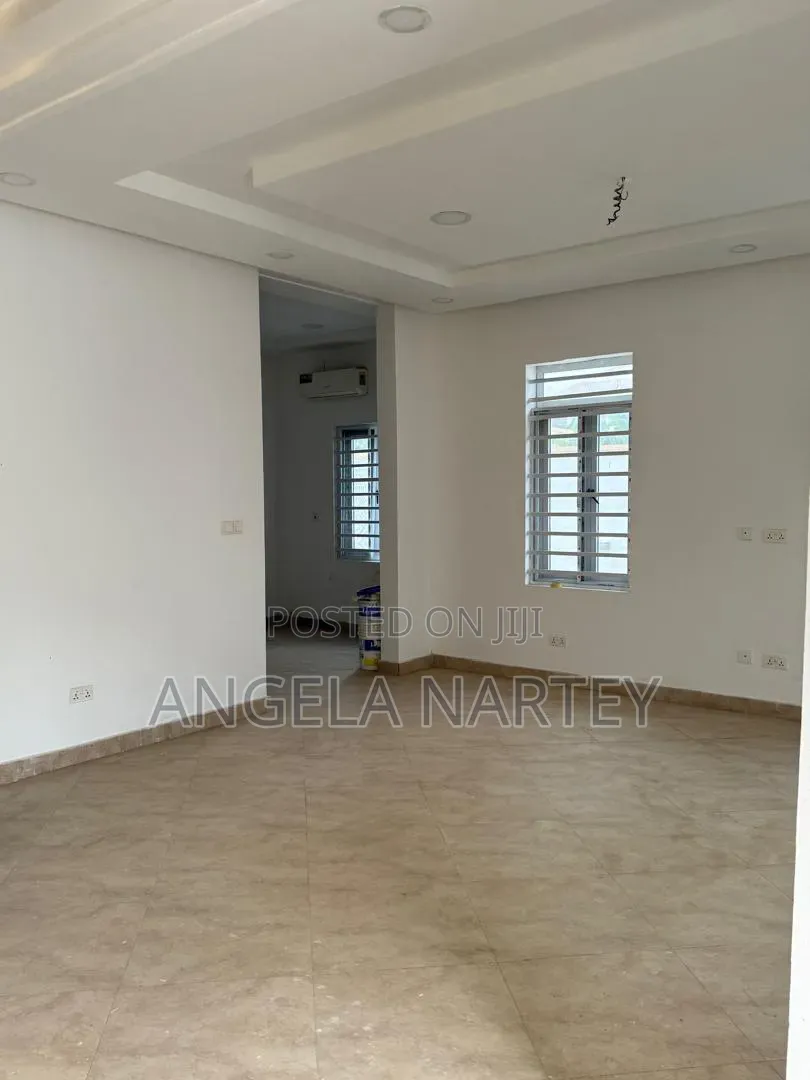 4bdrm House in Community 17 Lashibi, Accra Metropolitan for sale