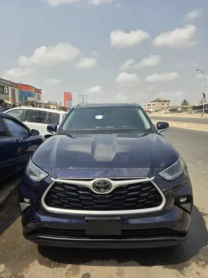Toyota Highlander 2021 Blue