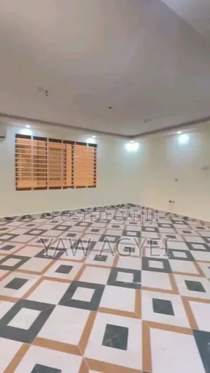 3bdrm Apartment in Exponent, Ashaley Botwe for rent