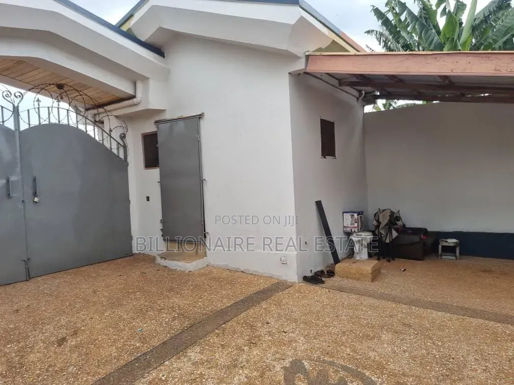 6bdrm Apartment in Ahenema Kokoben, Kumasi Metropolitan for rent