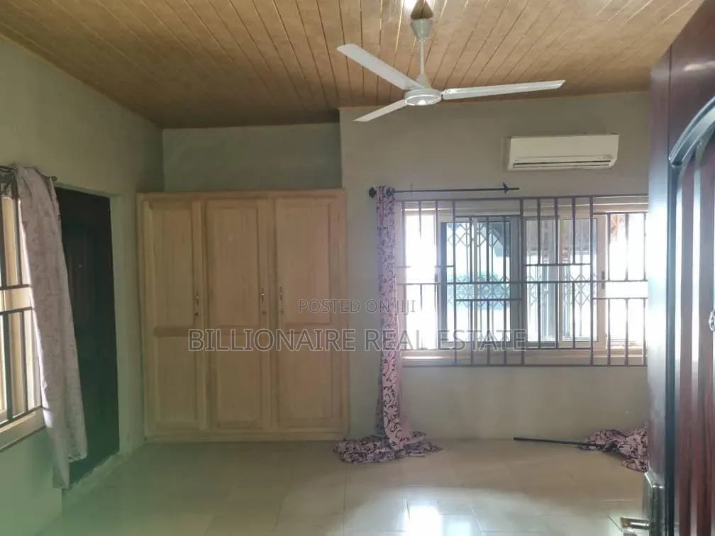 6bdrm Apartment in Ahenema Kokoben, Kumasi Metropolitan for rent