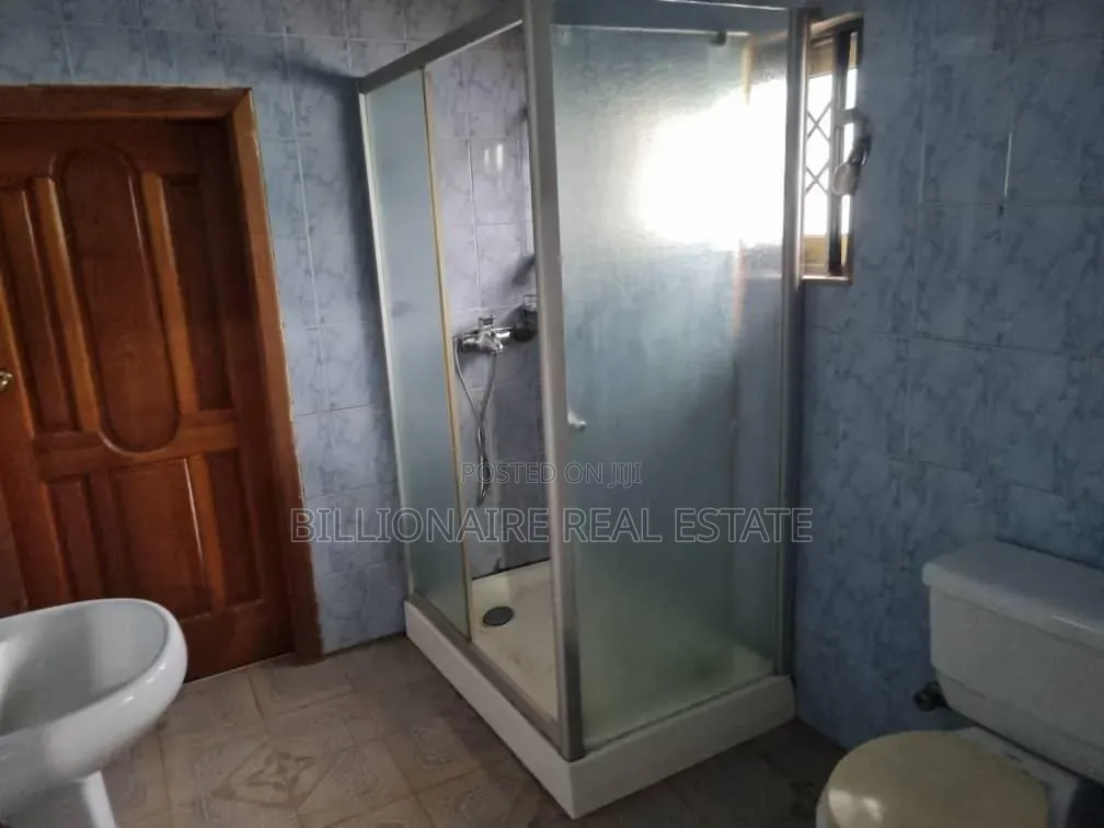 6bdrm Apartment in Ahenema Kokoben, Kumasi Metropolitan for rent
