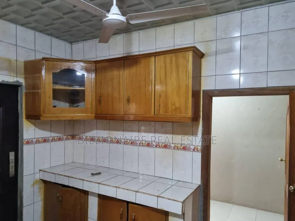 6bdrm Apartment in Ahenema Kokoben, Kumasi Metropolitan for rent