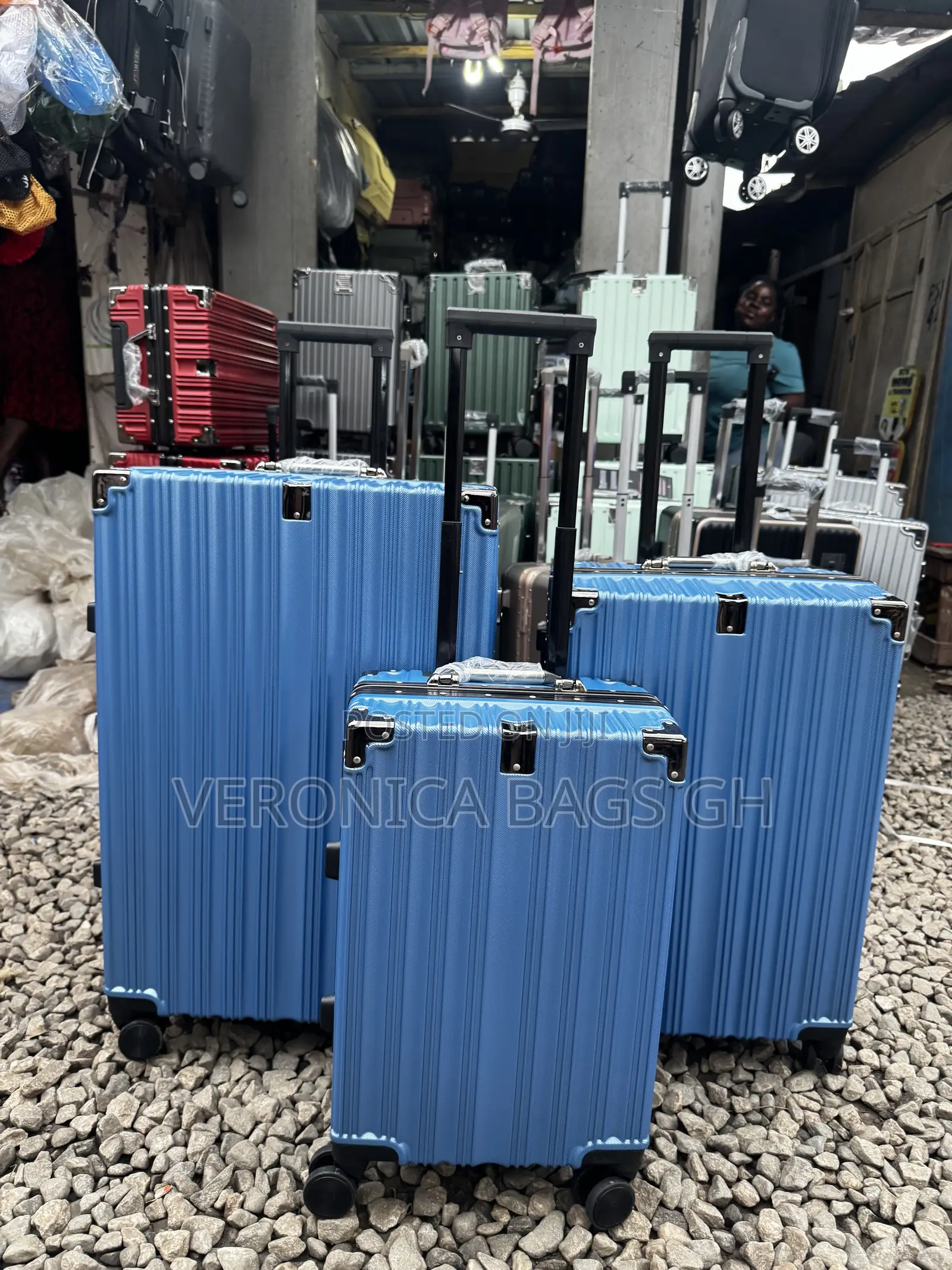 Zipless Trolling Traveling Luxurious Luggage Three in One