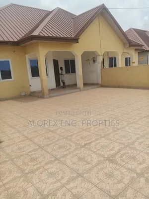 2bdrm House in Adenta Amrahia, Frafraha for rent