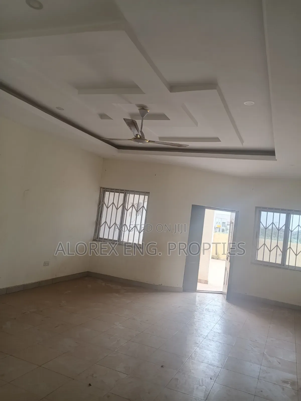 2bdrm House in Adenta Amrahia, Frafraha for rent