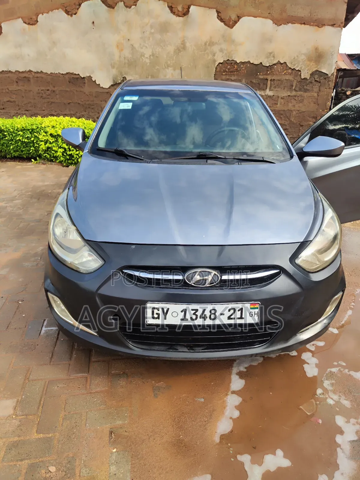 Hyundai Accent SE Hatchback 2016 Gray