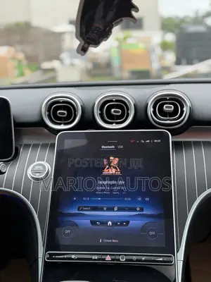 Mercedes-Benz C300 2023 Black