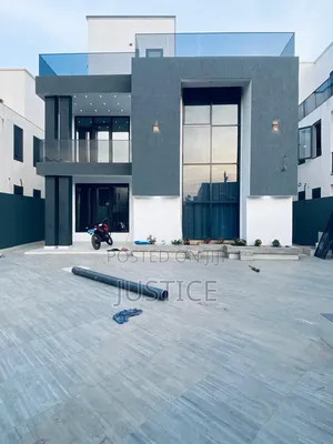 5bdrm House in Lakeside Estate for rent