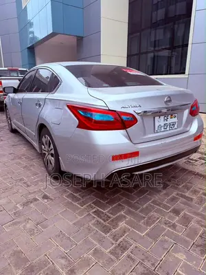 Nissan Altima 2016 Silver