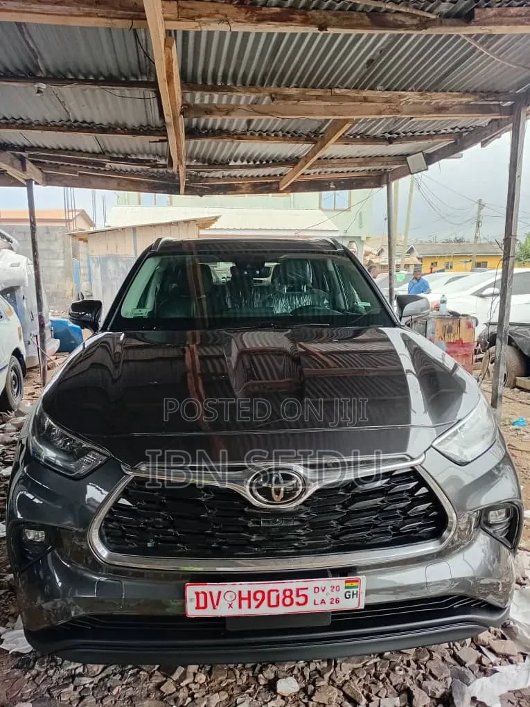 Toyota Highlander 2021 Gray