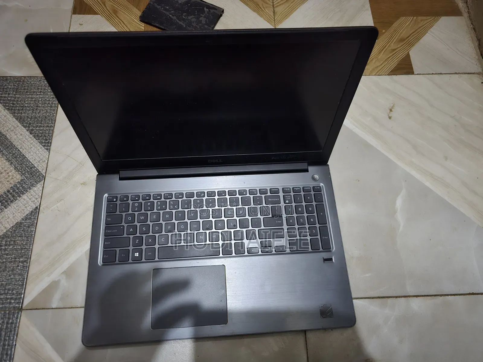 Laptop Dell Vostro 15 5568 12GB Intel Core i5 SSHD (Hybrid) 128GB