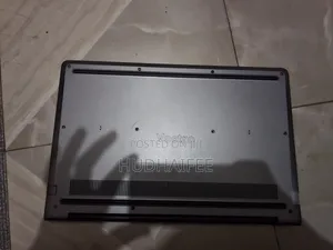 Laptop Dell Vostro 15 5568 12GB Intel Core i5 SSHD (Hybrid) 128GB