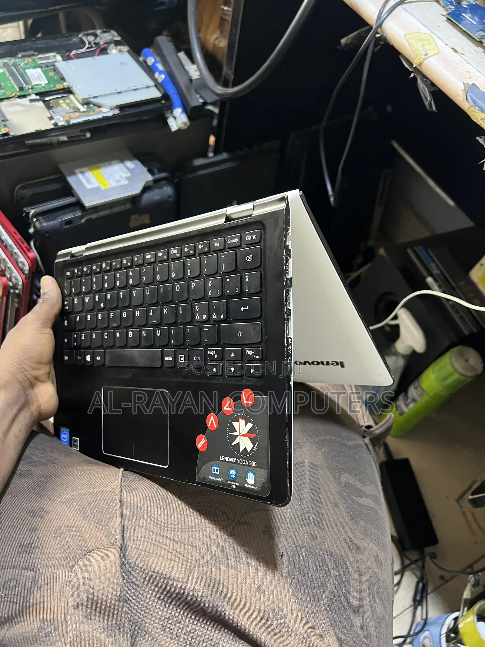 Laptop Lenovo Yoga 330 2GB Intel HDD 160GB