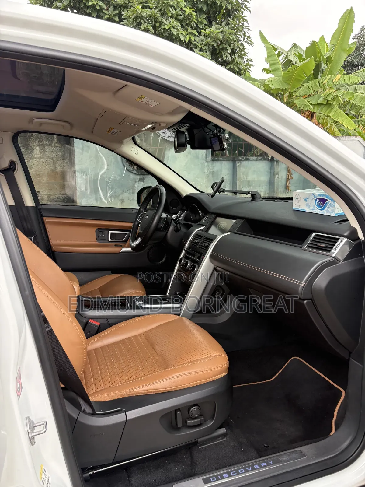 Land Rover Discovery Sport 2019 White