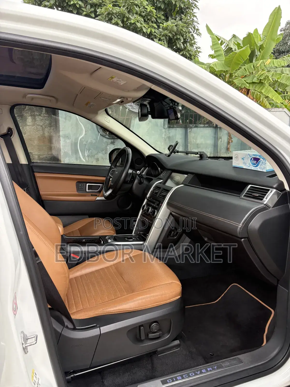 Land Rover Discovery Sport 2019 White