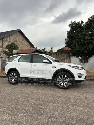 Land Rover Discovery Sport 2019 White