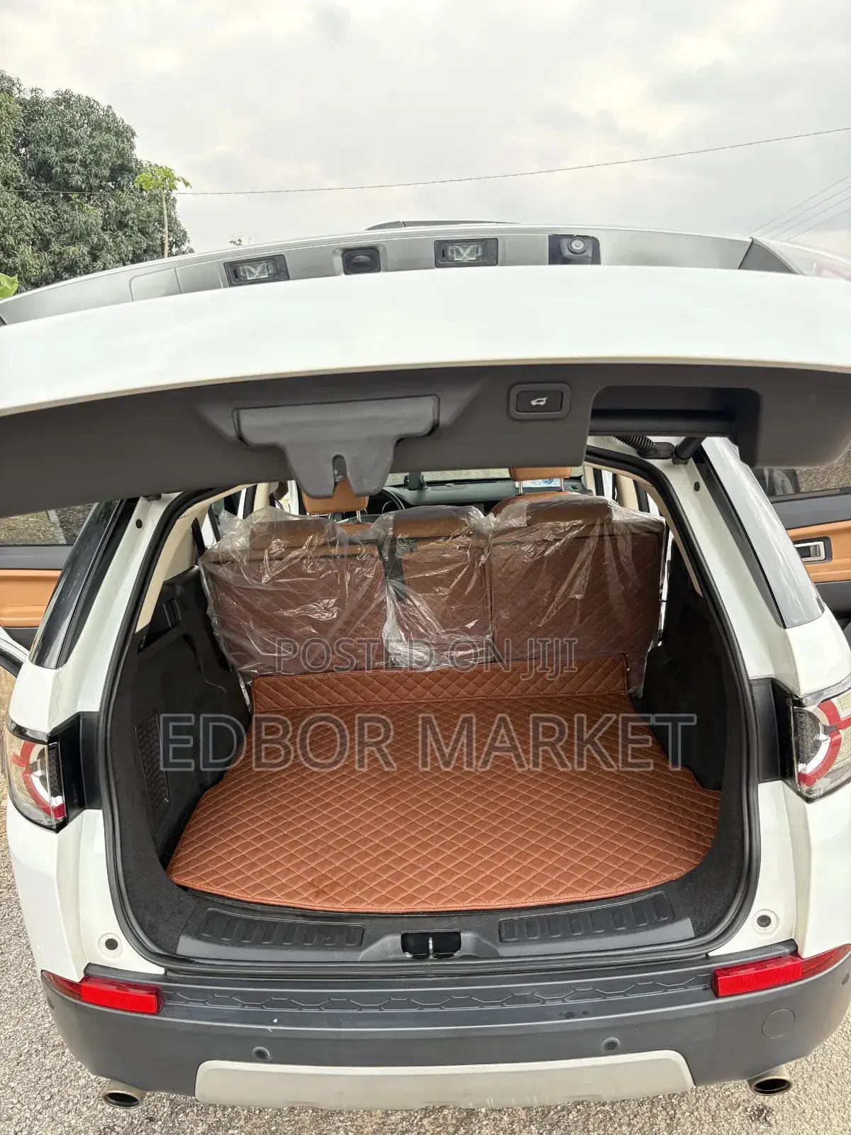Land Rover Discovery Sport 2019 White