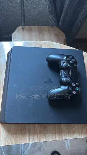 Ps4 Slim With One Controller and Games