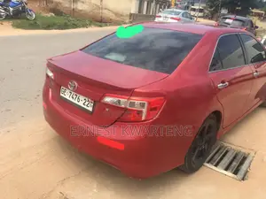 Toyota Camry 2014 Red