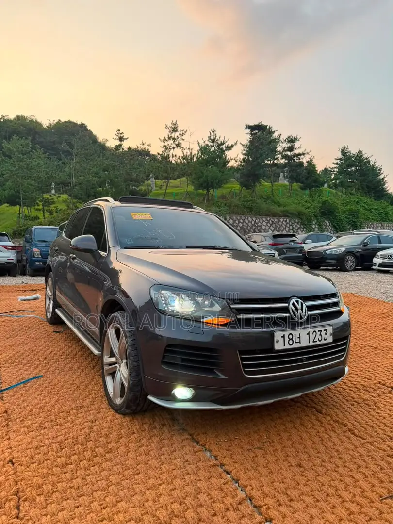 Volkswagen Touareg TDI Executive 2012 Black