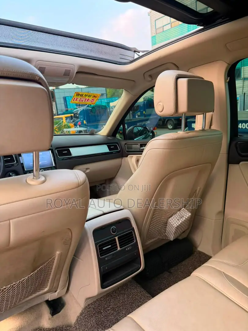 Volkswagen Touareg TDI Executive 2012 Black