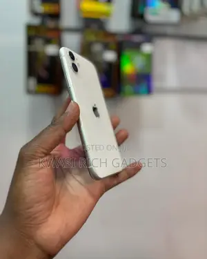 Apple iPhone 11 64 GB White