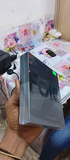 New Samsung Galaxy Z Fold4 256 GB Green