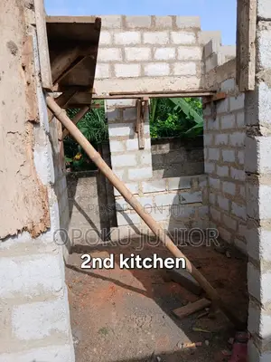 4bdrm House in Feyaise Estate, Ahafo Ano South for Sale