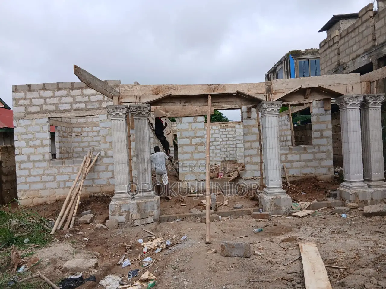 4bdrm House in Feyaise Estate, Ahafo Ano South for Sale